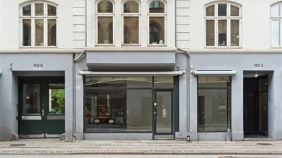 Butik eller frisørsalon i charmerende ejendom Butik eller frisørsalon i charmerende ejendom